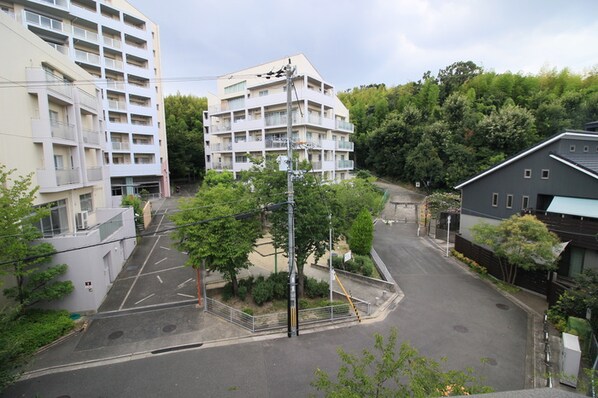 レスカ－ラ緑地公園の物件内観写真